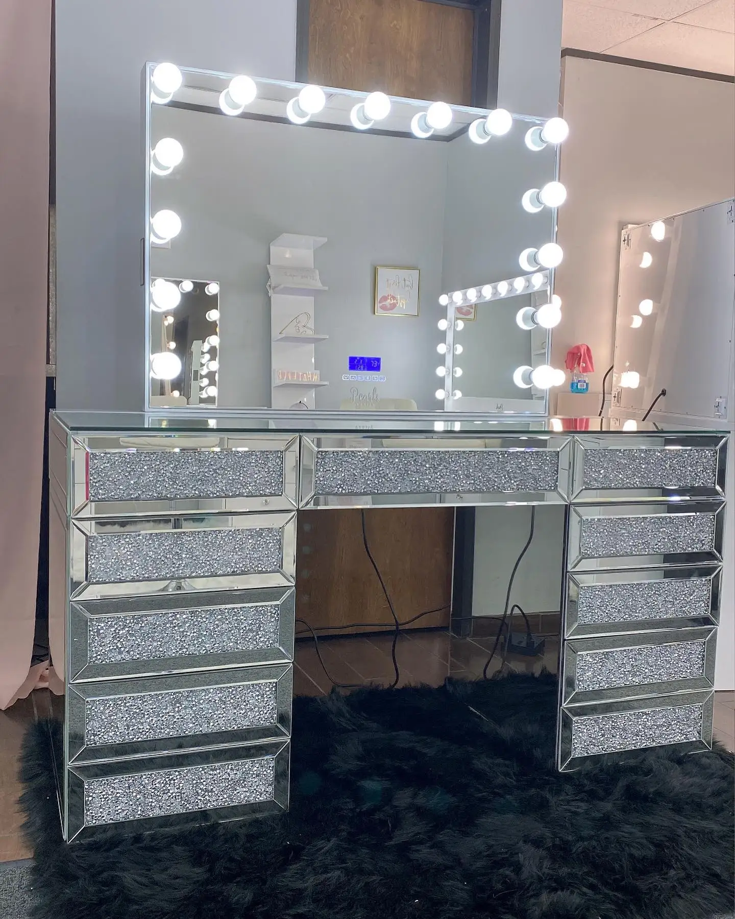 HIgh  Quality Crushed Diamond bedroom funiture  Mirrored  Vanity Table Vanity Mirror With LED lights