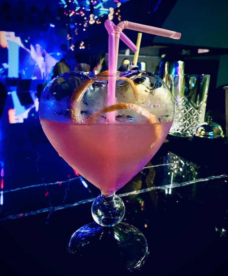 200ml heart shape wine glass Popular Unique Party Bar Wholesale Cup Manufacturer sweet heart cocktail glasses