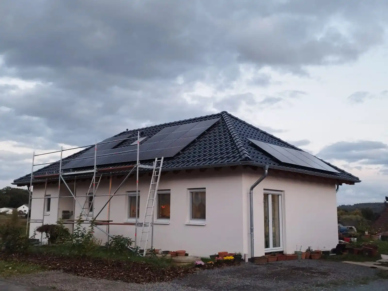 Wholesale Price Low Voltage Growatt MOD 10KTL3-X 48V Growatt Grid Tied Three Phases On Grid Solar Inverter//