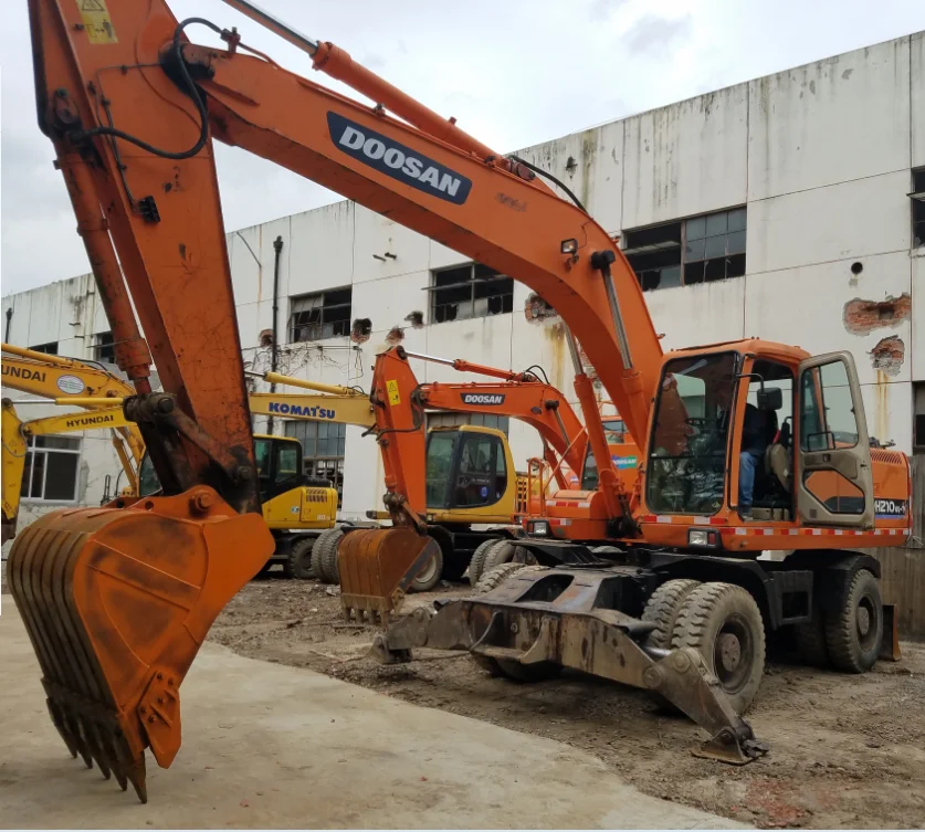 Used Doosan Daewoo DH210 210 Wheel Excavator South Korea Wheel Excavator Doosan Dh210w-7 for Sale