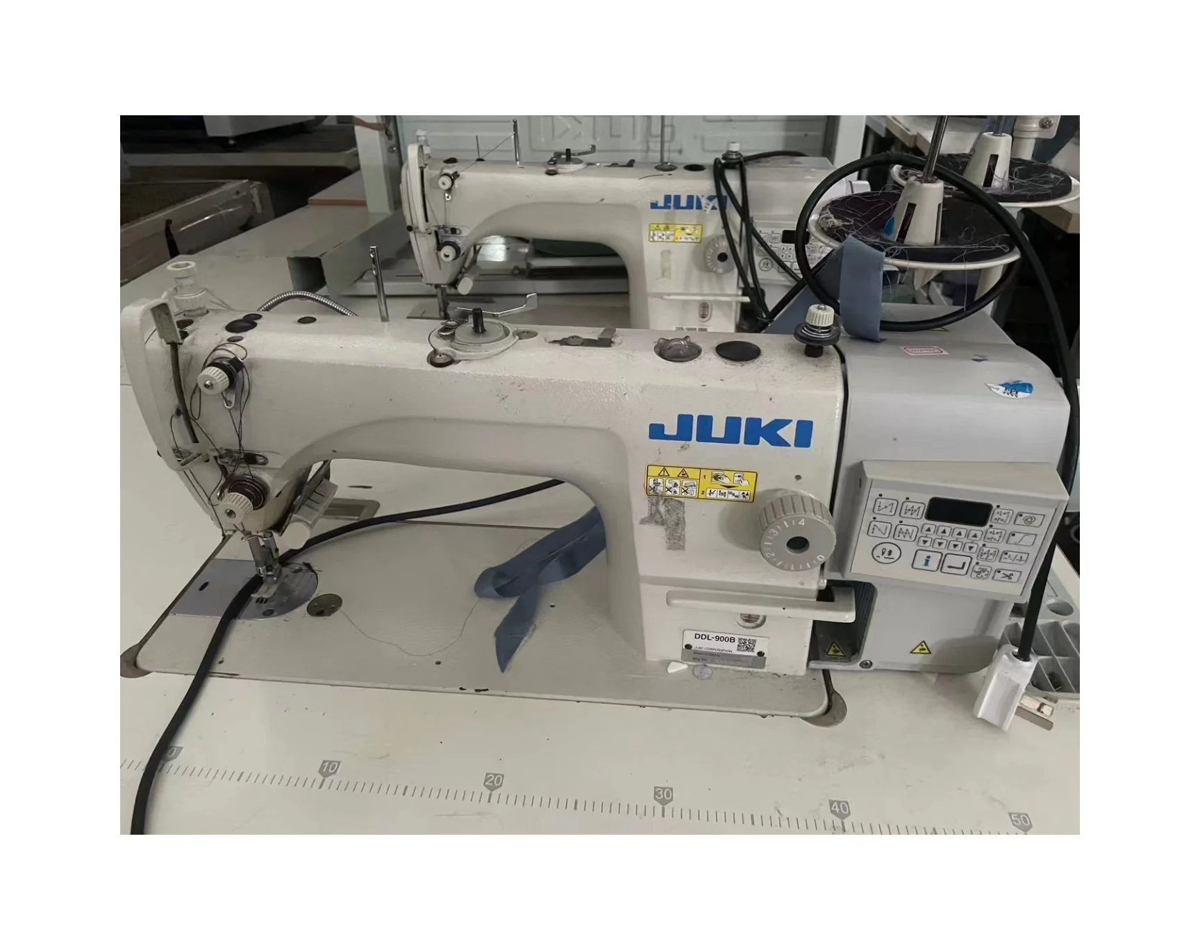 Used Jukis 900B Direct-drive  High-speed 1-needle Lockstitch Sewing Machine with Automatic Thread Trimmer