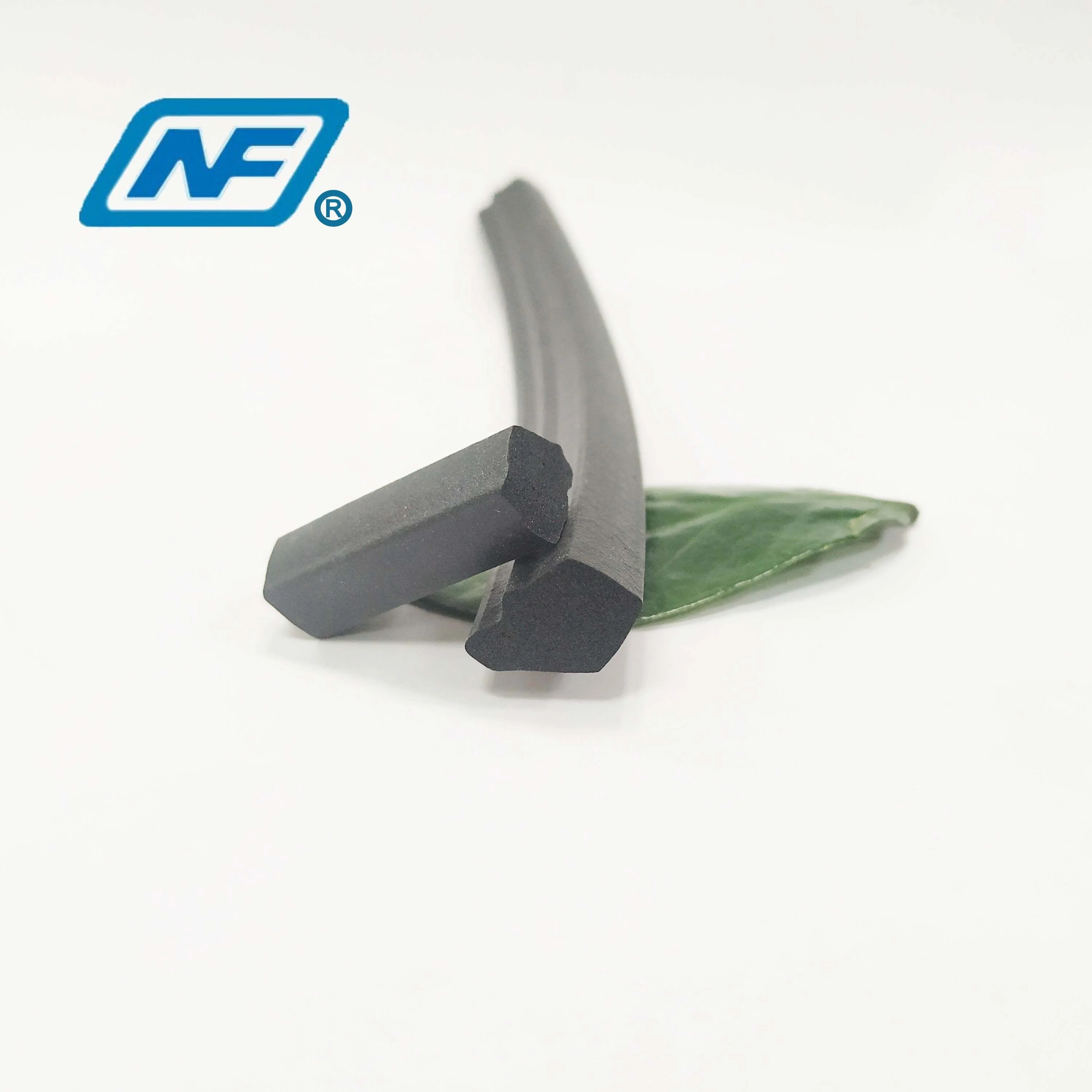 Shinny Smooth Epdm Oil Seal Sponge Door Frame Rubber Strip Nonstandard EPDM Foam for Machine Carton Packing OEM 180 CN;GUA Black