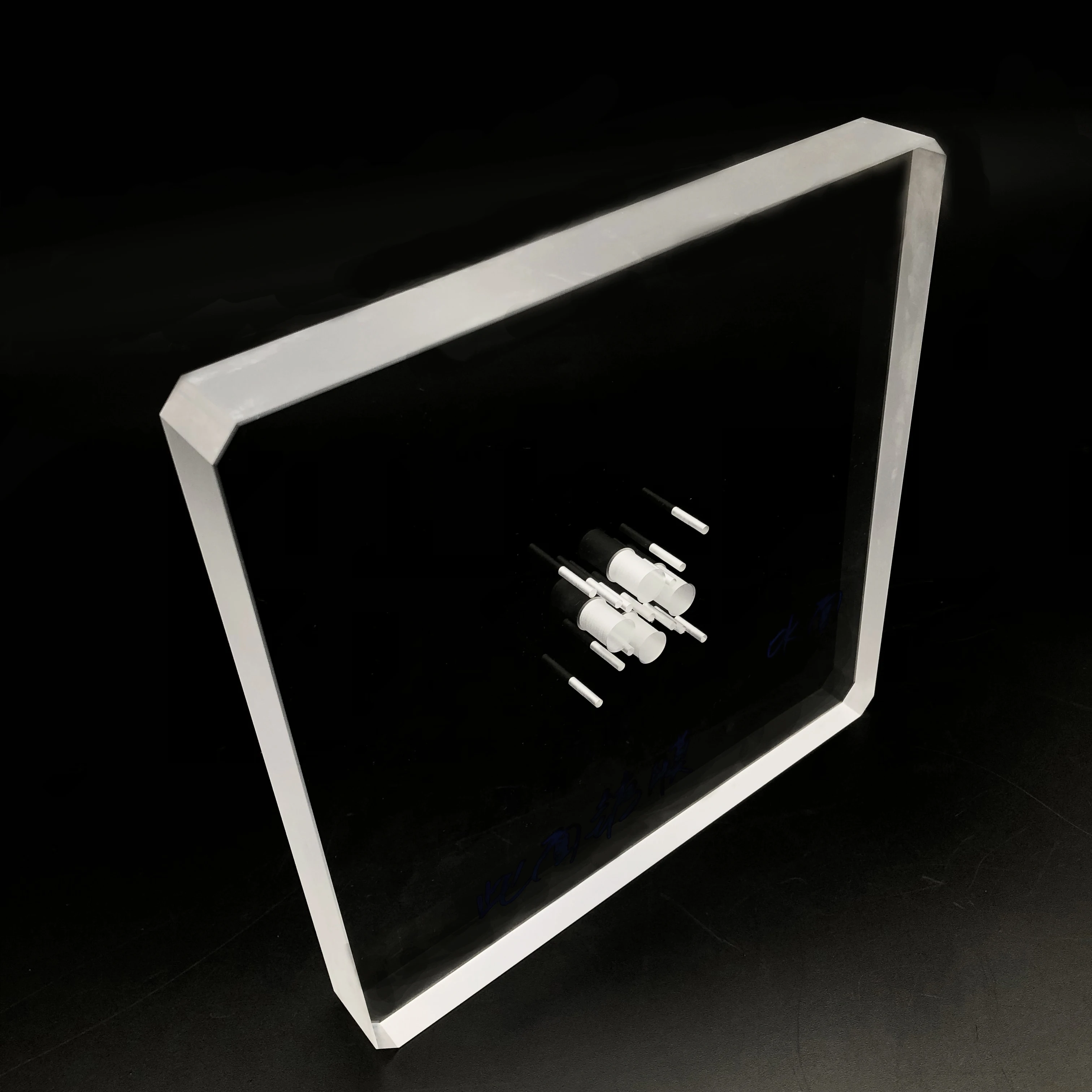 Precision fine punching of quartz glass sheets, semiconductor optical glass sheet accessories