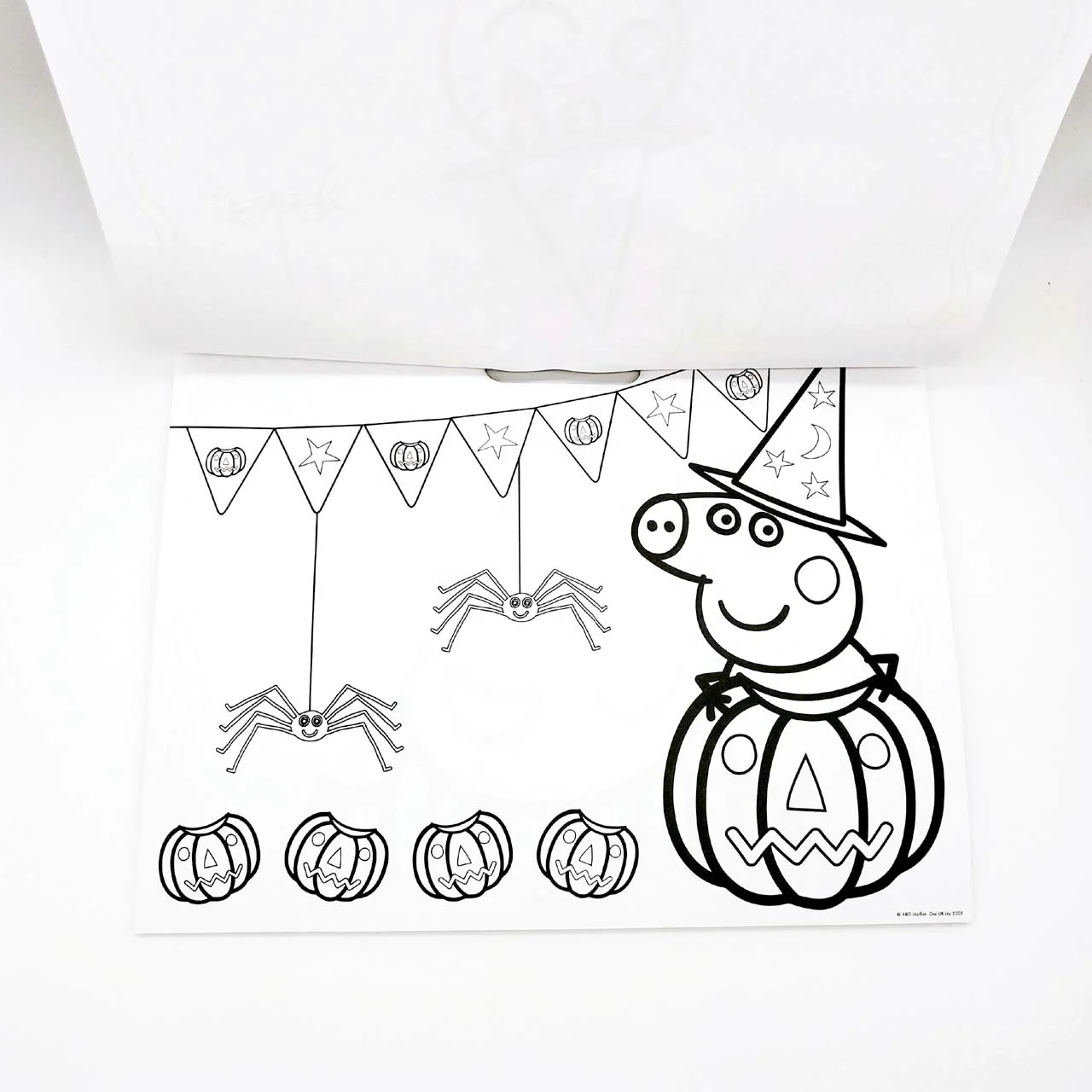 
Custom Fantastic children painting doodling drawing book with color pencil 