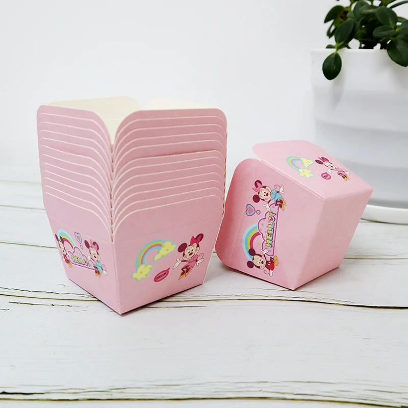 Winter Festival Decoration Cake Dessert Accessories Novelty Products for Sell Kitchen Baking Tool Paper Square Muffin Cup