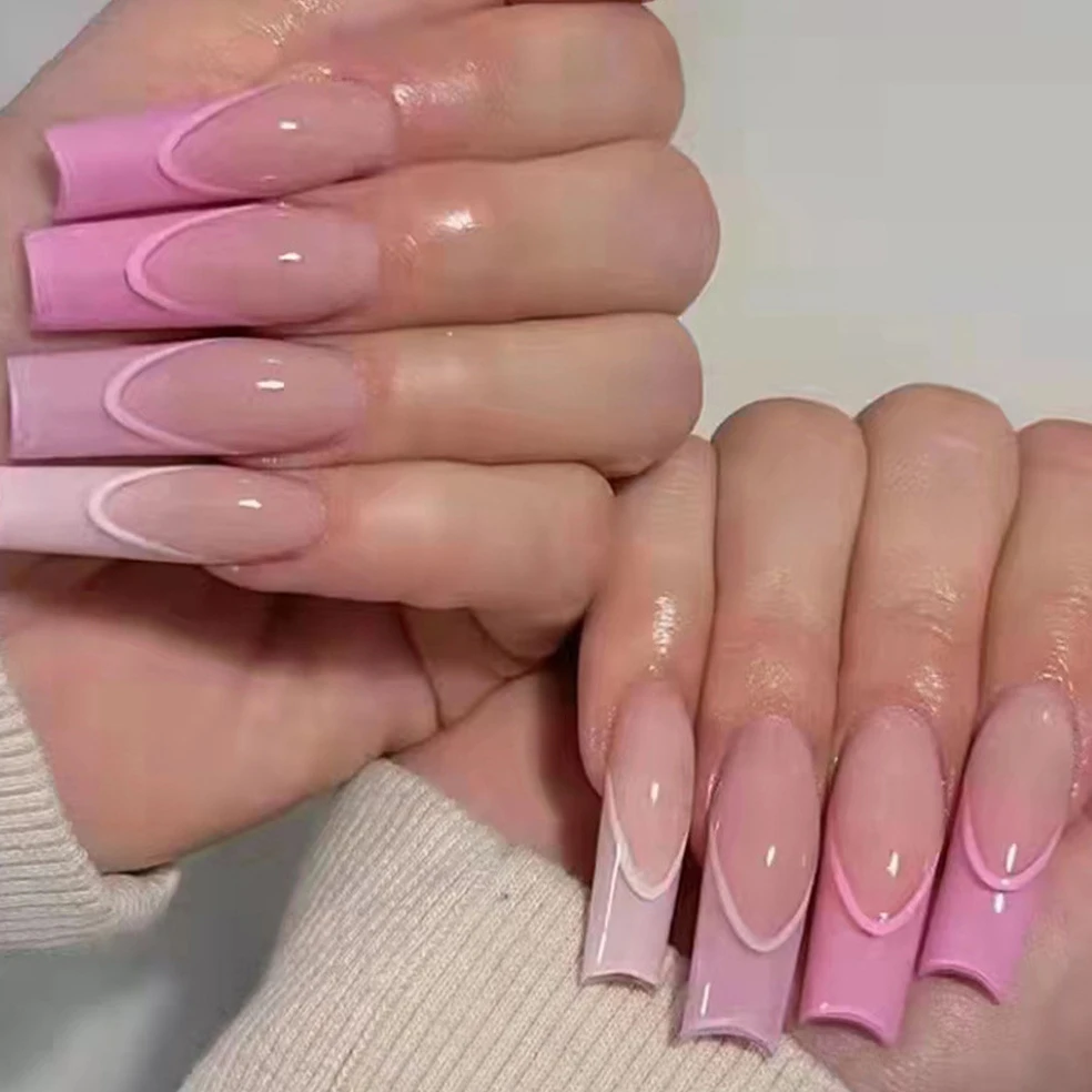 Medium-Long Wearable Nails Dreamy Purple French False Nails with Heart-Shaped Diamond Accents for Sweet Romance