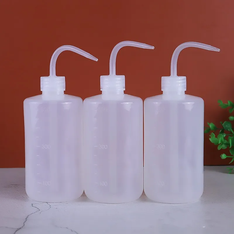 transparent white plastic curved nozzle cleaning bottle150ml 250ml 500ml 1000ml laboratory  reagent  degree scale bottle