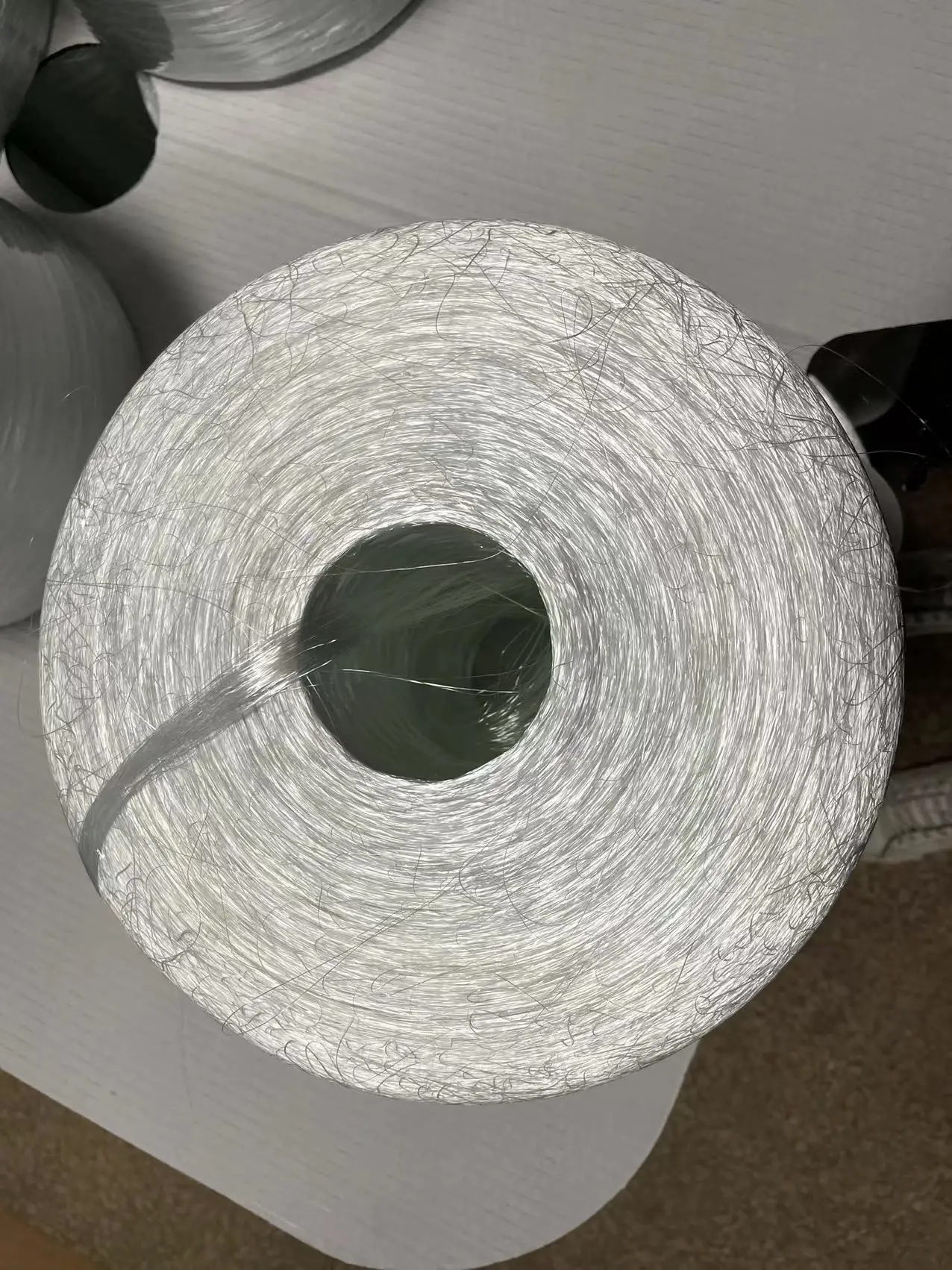 Competitive Price Alkali Free Fiberglass Yarn / Glass Fiber Filament Winding Roving
