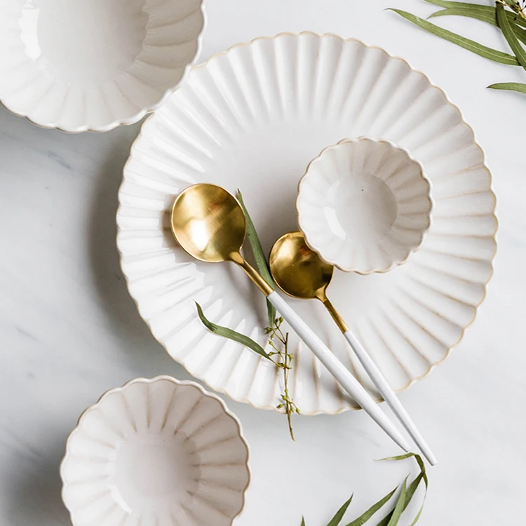 Chaozhou Factory White Porcelain Plate Set Kiln Change White Ceramic Dinner Plates Set Cheap White Ceramic Dinnerware Set