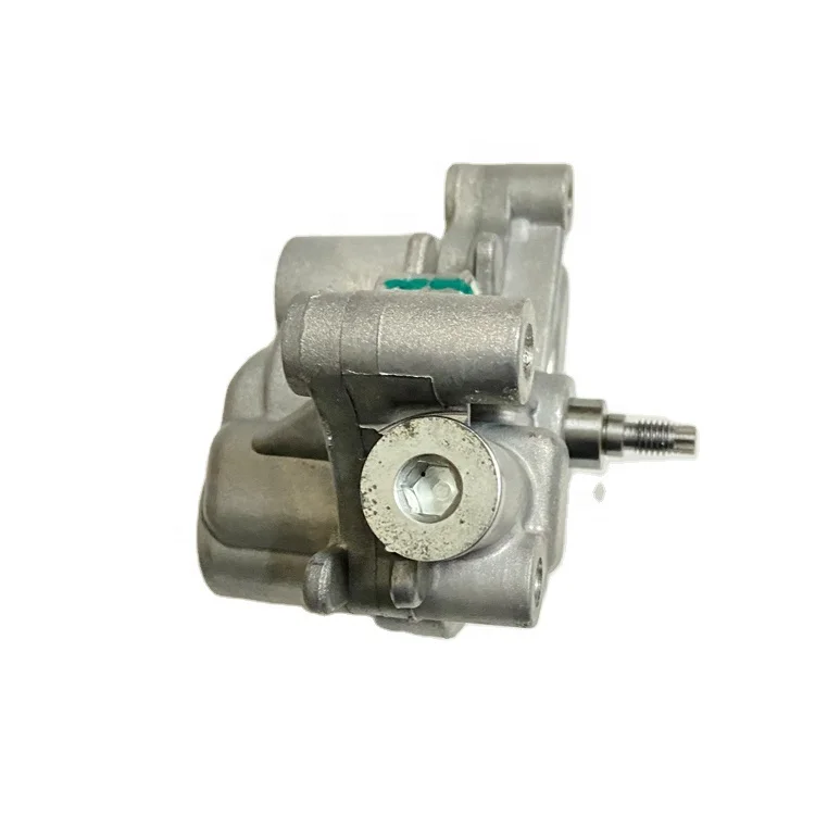 Auto Parts High Quality Brand New 15010-3AA1A Oil Pump for Nissan Versa