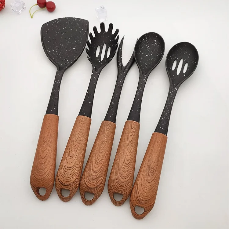 New high-quality nylon cookware kitchen utensils multi style 10 piece set of cookware accessories with wooden handle