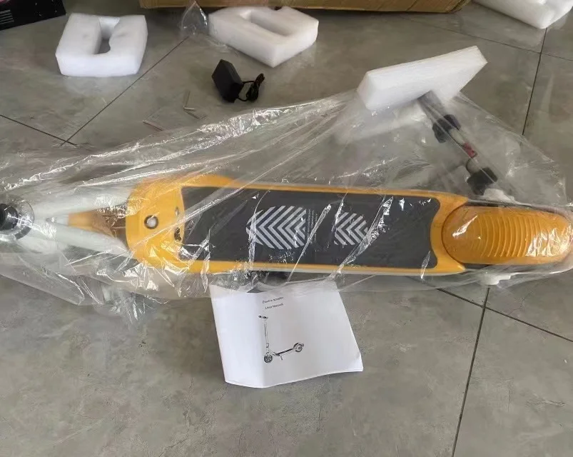Child Electric Scooter E Scooter Made in China 6.5 Inch France 150w for Kids Steel Plastic Wheel Toys Abs Scooter Para Ninos