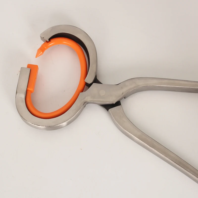 High Performance Carbon Steel Plastic Bull Nose Ring Installation Pliers for Cow
