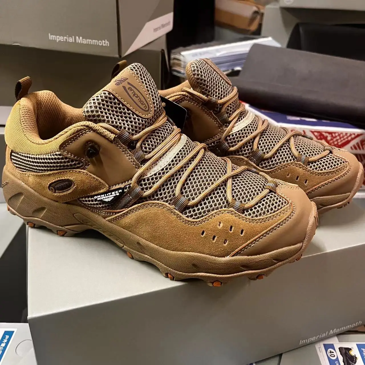customize  wholesale top quality casual shoes for men cow suede leather man hiking boot jogging waterproof low prices