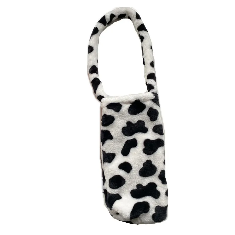 Wholesale women girls winter cow print insulated water bottle holder plush bottle covers fluffy bottler carrier sleeve