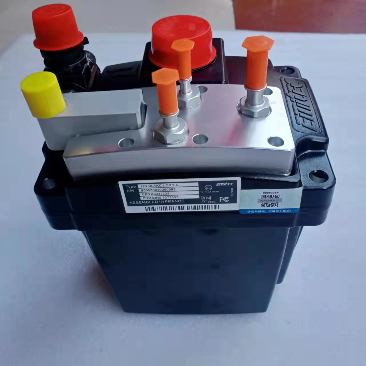 Emitec 12V Black UDS 2 5 CES A034J232 5273337 насос мочевины doser def pump