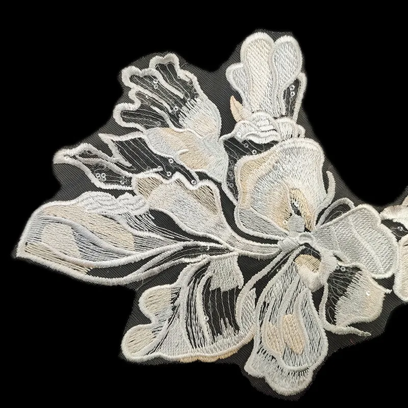 Customizable Polyester white floral embroidery lace applique with sequin for  clothing patches dress CA072
