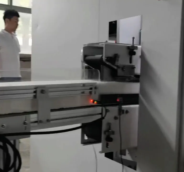 Flexible Automatic Cutting Machine For Toilet Roll and Facial Tissue