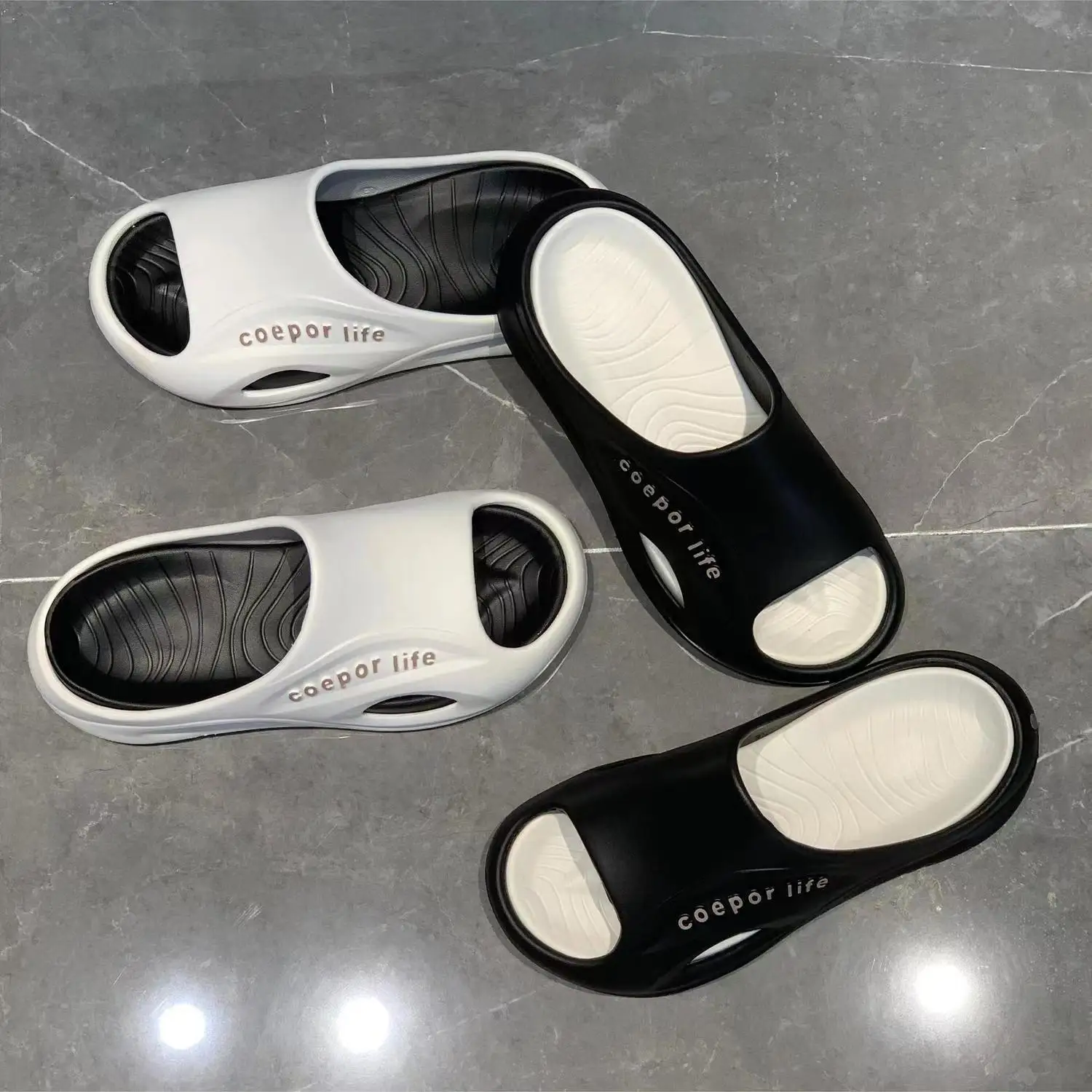2024 Hot Sale slippers Luxury Men Classic Slides Slippers Sandals High Quality Summer Casual Flat Sandals