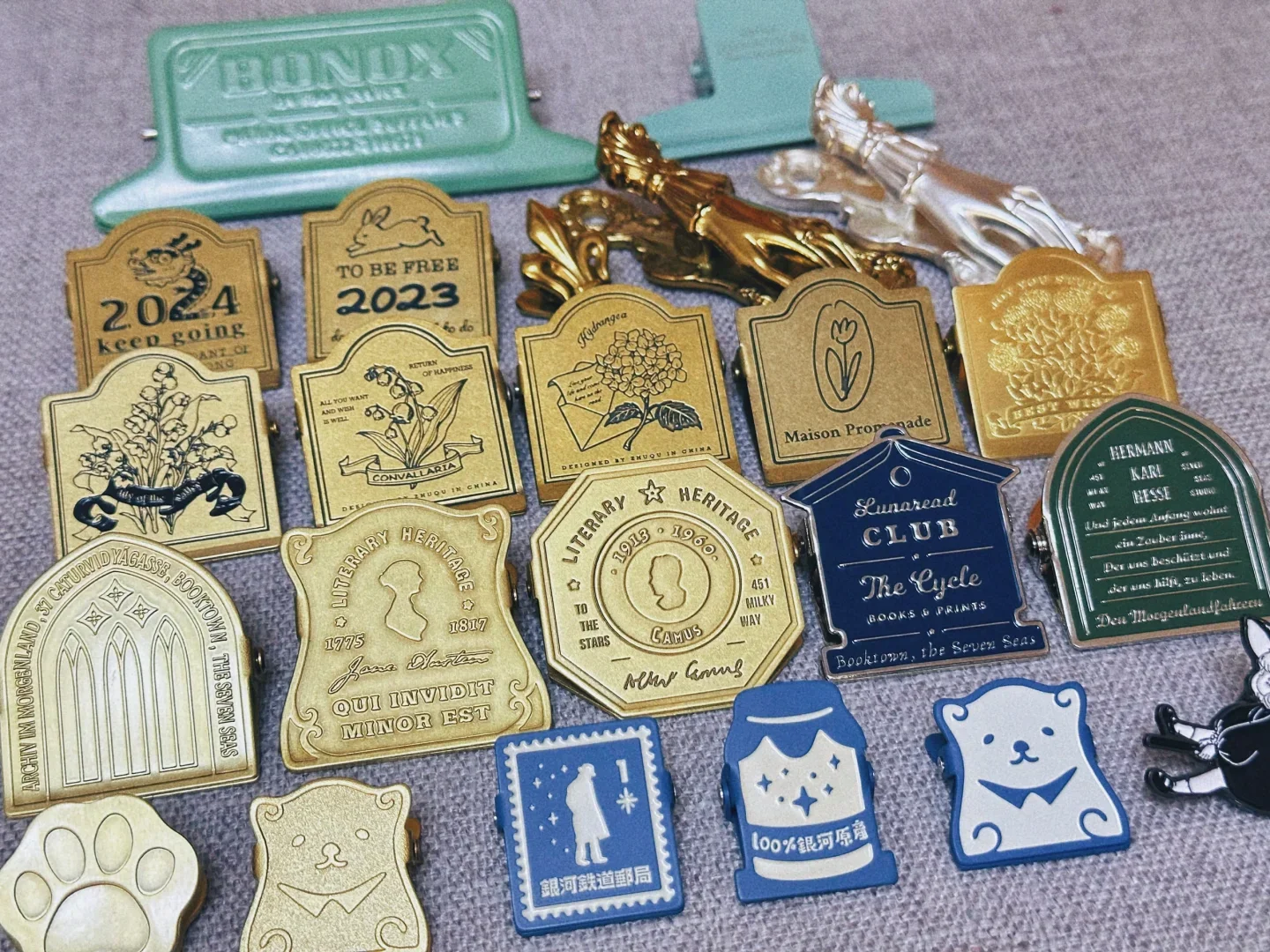 Custom Brass Retro Metal Clip for Hand Book & Drawing Board Logo Printed Office & Home Book Accessories Customizable TN Clips