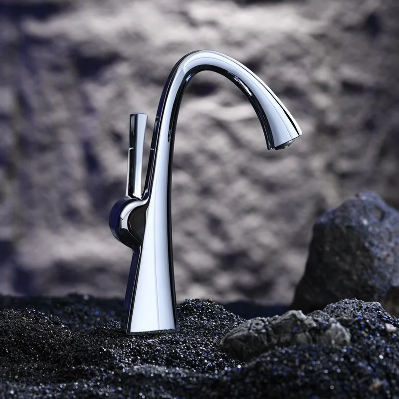 2124 Chrome Bathroom Faucet with Brushed Surface Satin Nickel Bathtub Faucet with Soft Spray Pattern