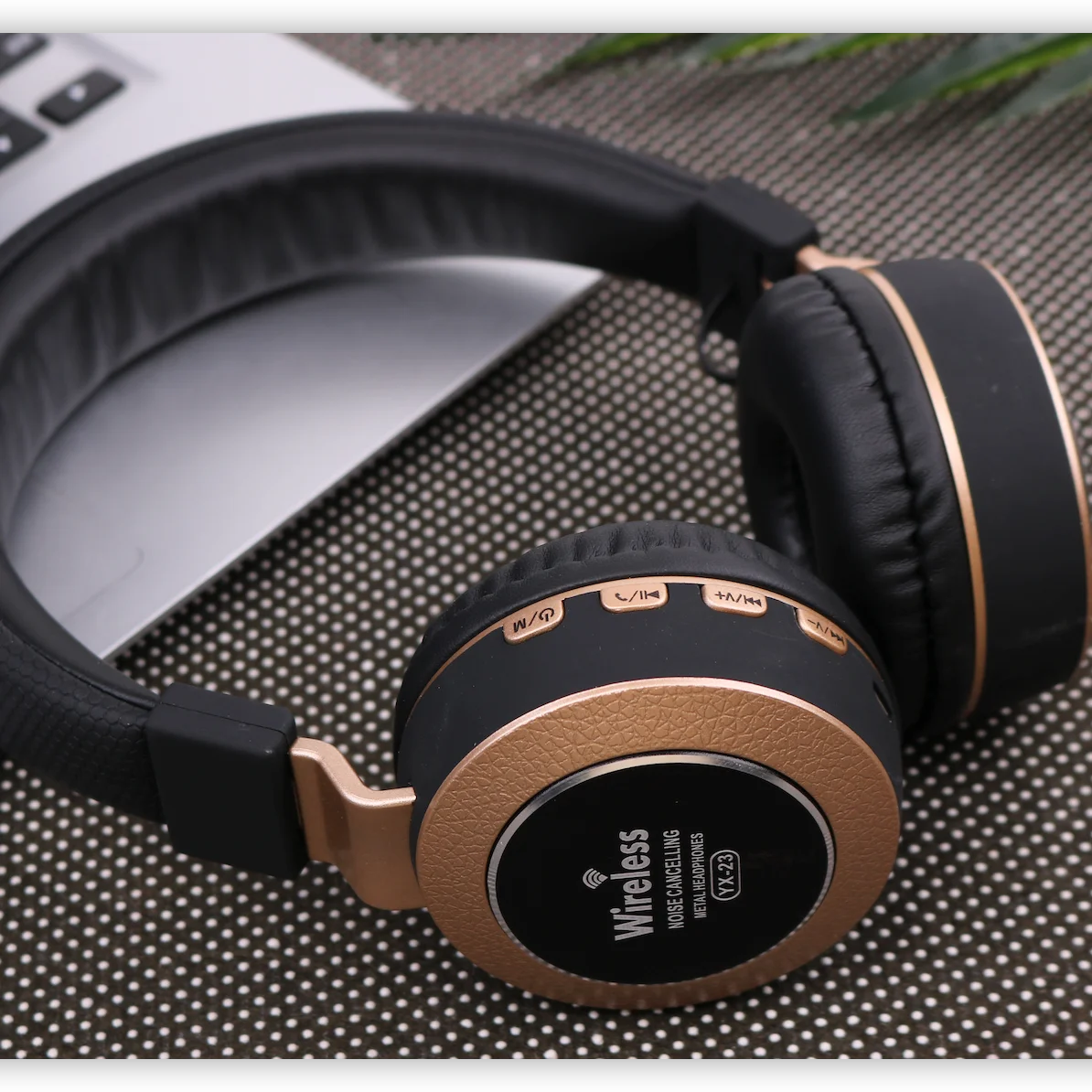 Лидер продаж, высококачественные спортивные беспроводные наушники для путешествий, жесткий корпус с алюминиевой пластиной и прямоугольной дугой