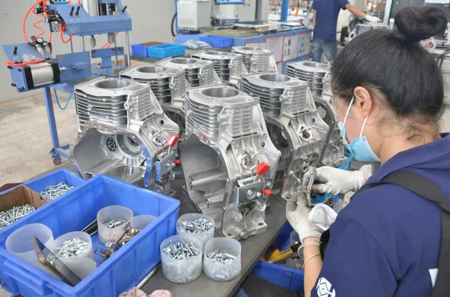 Low Price 30kva 40kva 50kva 30kw diesel generator set 40kw 50kw water cooled silent type generator