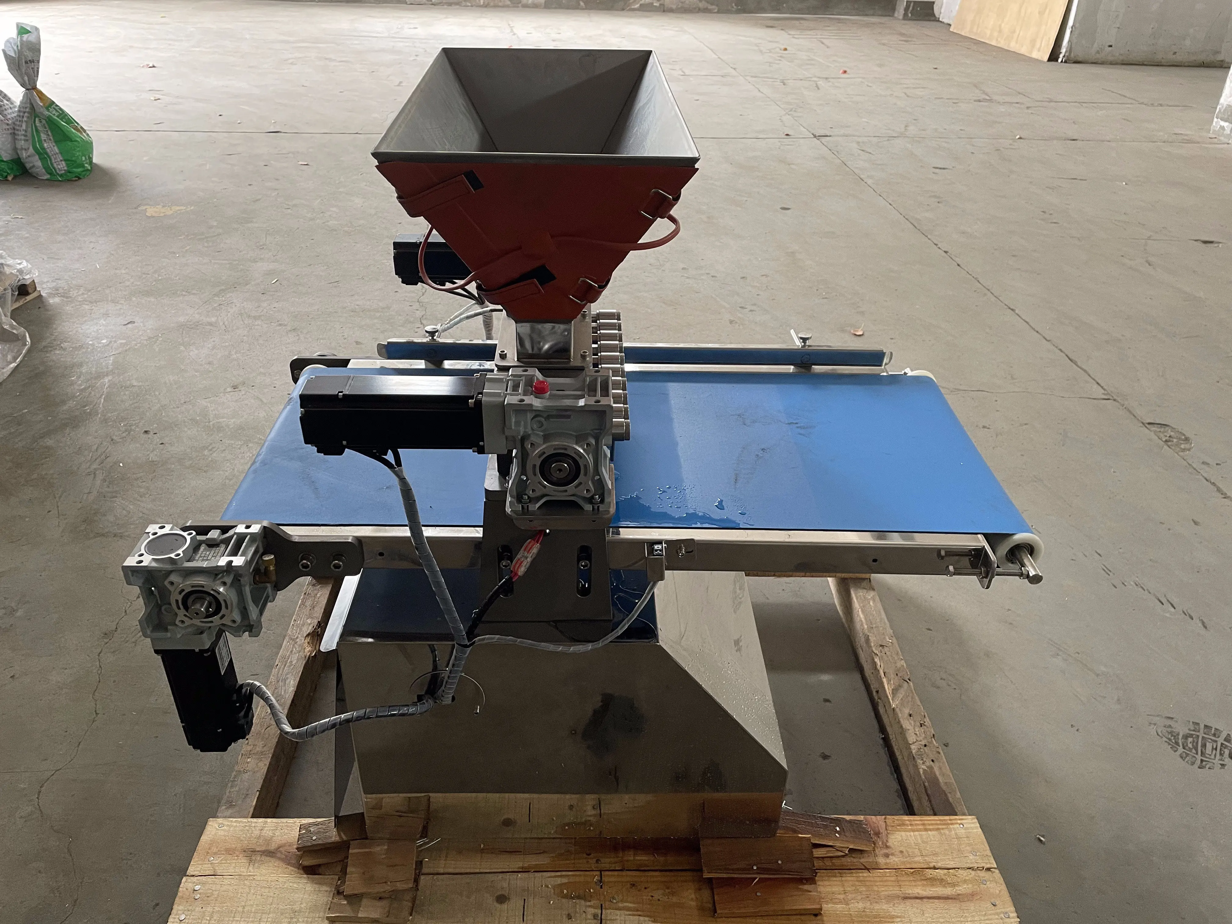 Многоцелевая полуавтоматическая малогабаритная лабораторная машина для хранения сахарного желе леденцов шоколада