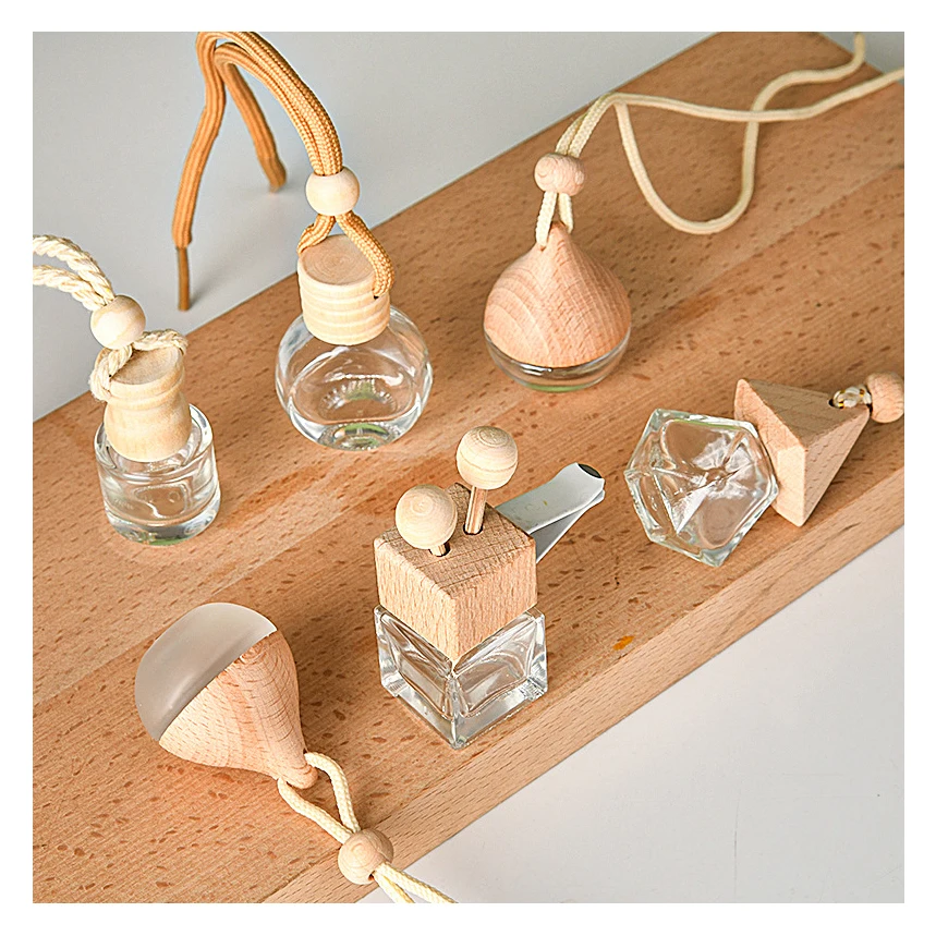 Wholesale Luxury Car Air Freshener Hanging Empty Diffuser Container 5ml 8ml 10ml Pendent Glass Perfume Bottles