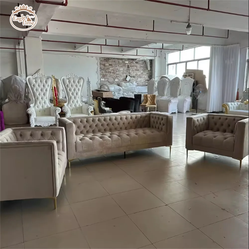 Elegant Wholesale Comfortable Stainless Steel Leg Cream Tufted Velvet Couch Living Room Sofa