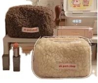 2021 Winter Popular Cute Plush Cosmetic Bag Small Pouch Makeup Bag