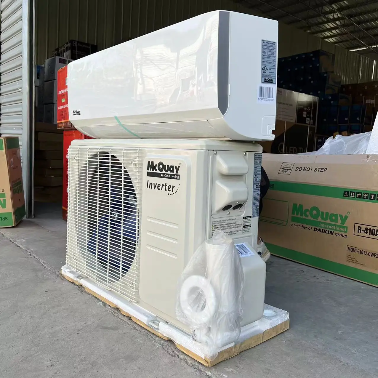 USA leading brand Mcquay hotel air conditioner split 12000 Btu Units R410A DC inverter cooling only 220v 60hz top quality