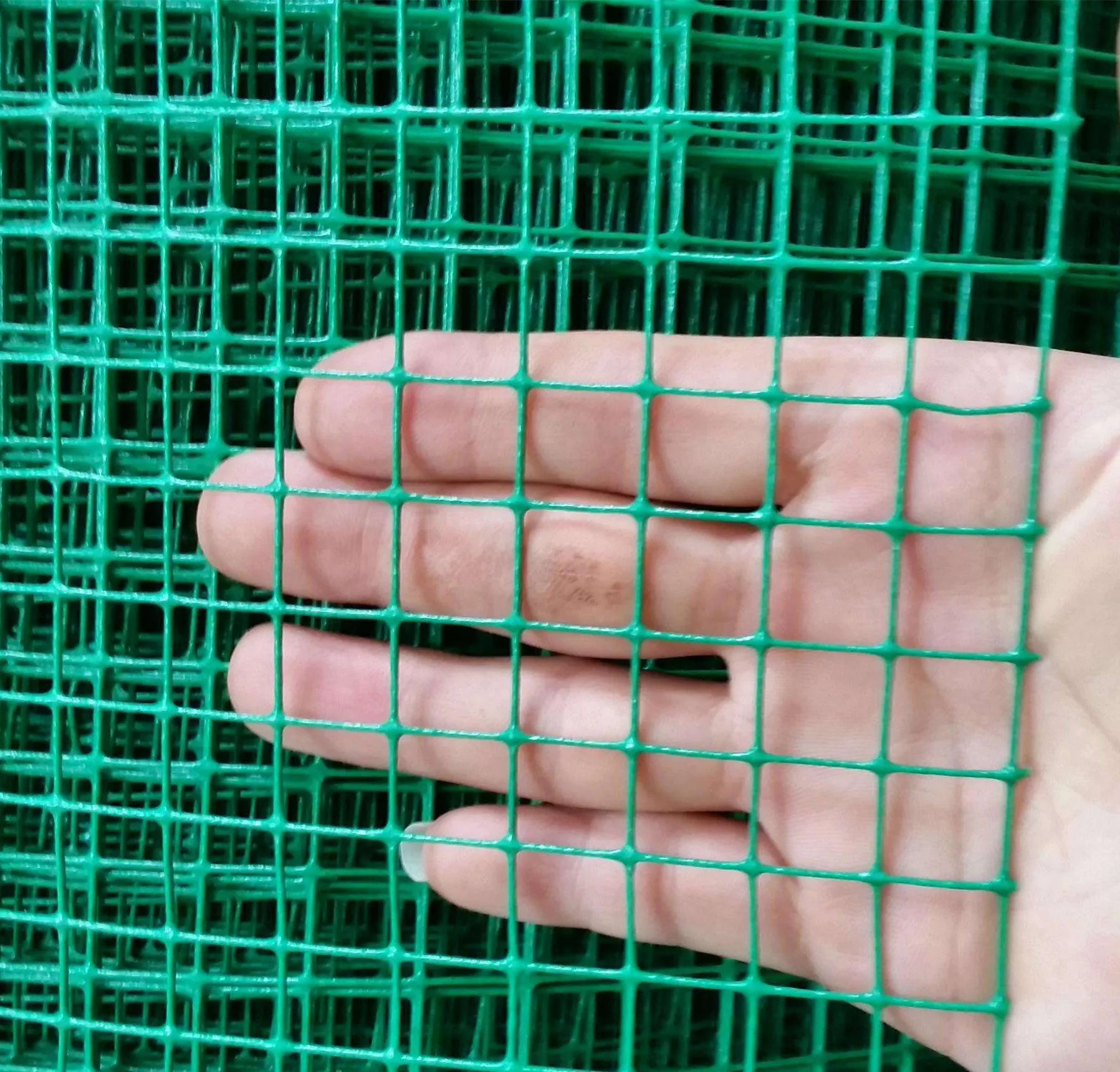 High Quality Hot Dip Galvanized PVC Plastic Coated Iron Wire Mesh for Farming and Industry Welded Hardware Tool