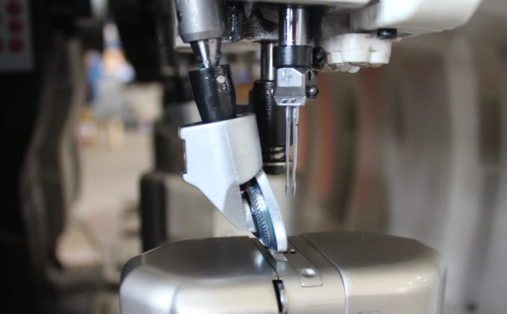 SI-9172 Double needle industrial computerized sewing machine used in shoe making