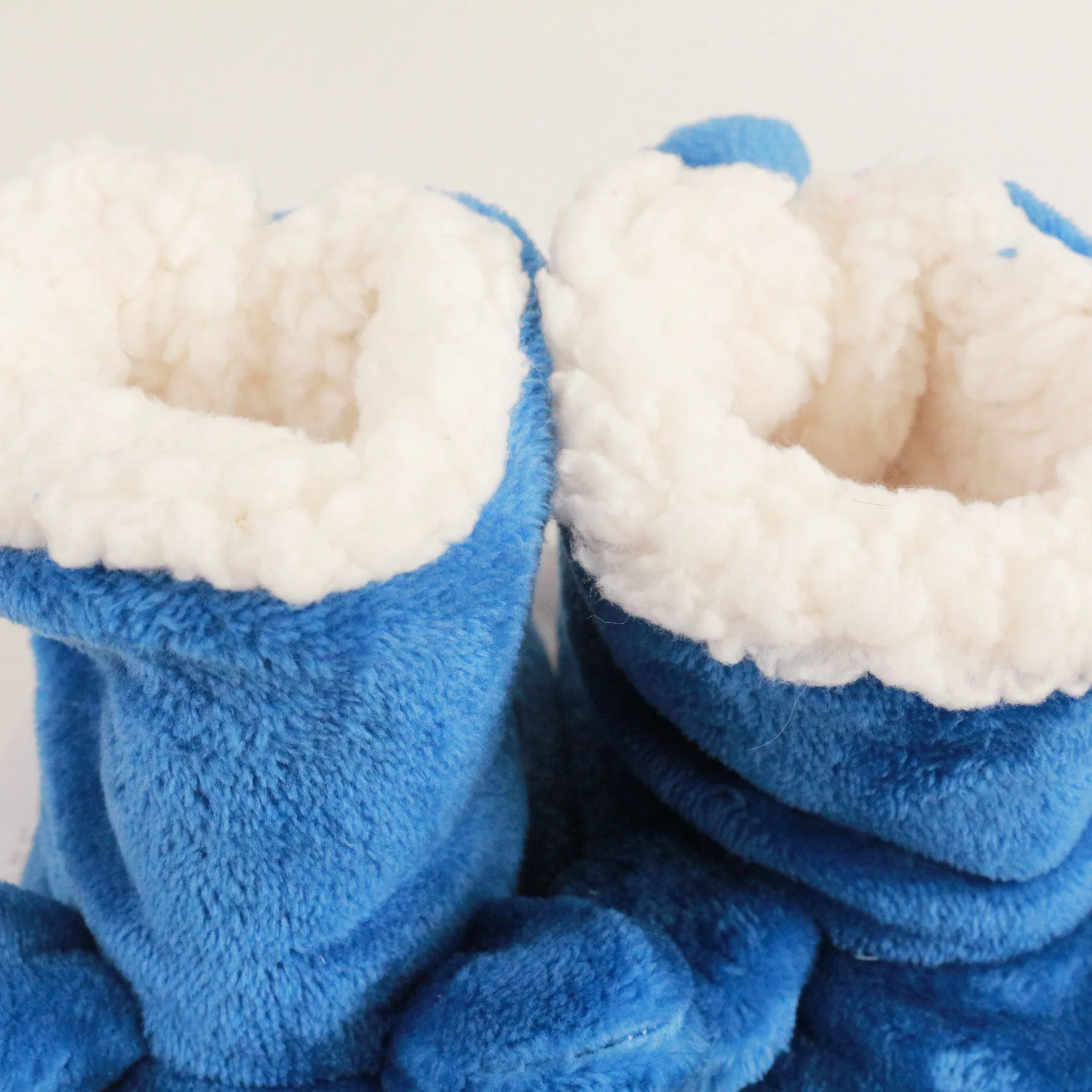 Фабричная дешевая зимняя детская обувь для дома модные теплые ботинки домашние тапочки на мягкой подошве детские носки пола мальчиков и девочек