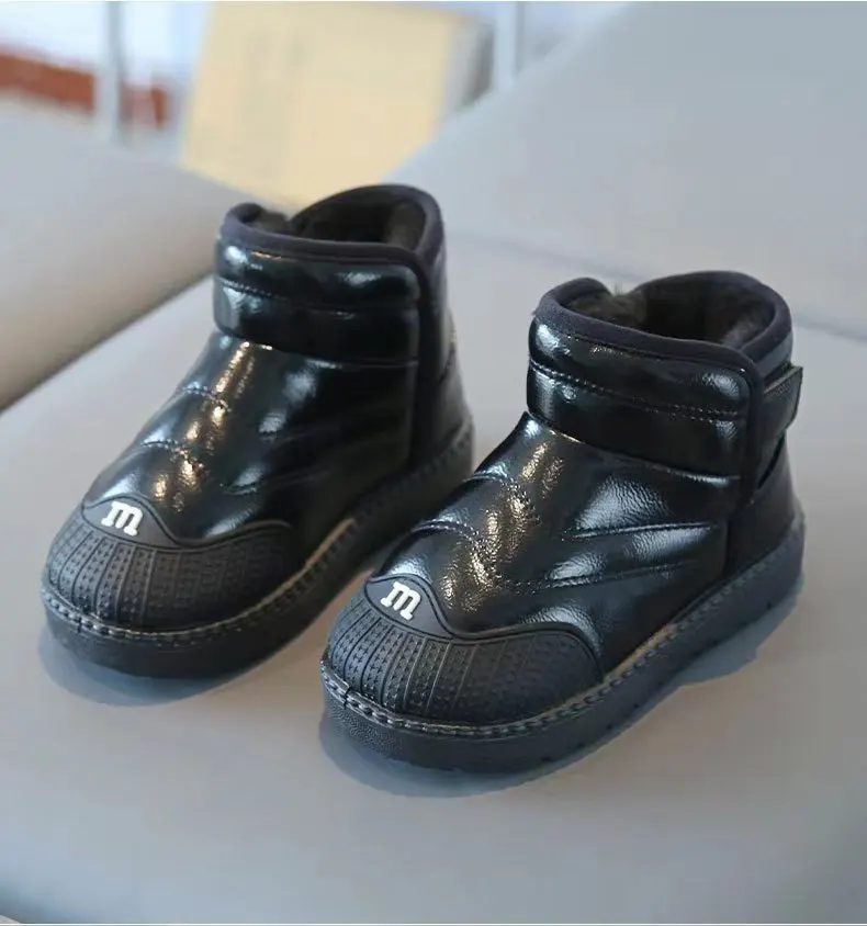 2023 Winter New Style Comfortable Outdoor Slip On Walking Boy Girls Inside Fur Flat Boots For Toddler