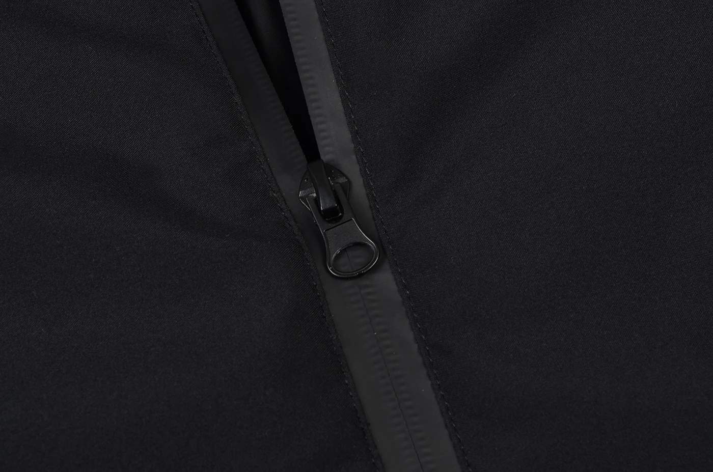 Outdoor windproof windbreaker warm cotton-padded jacket custom thermal quilted winter padding hooded jacket for men