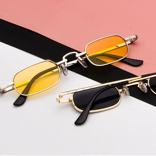 
Quartet small eyes 2018 new European and American retro fashionable men and women sunglasses 