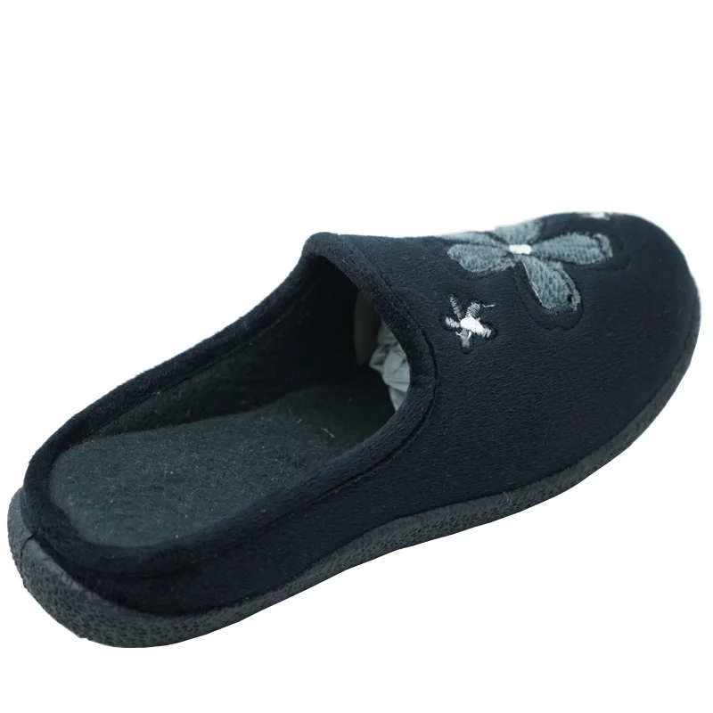 All black embroidered blue flowers nap cloth upper super-soft velvet lining  house slipper for old ladies