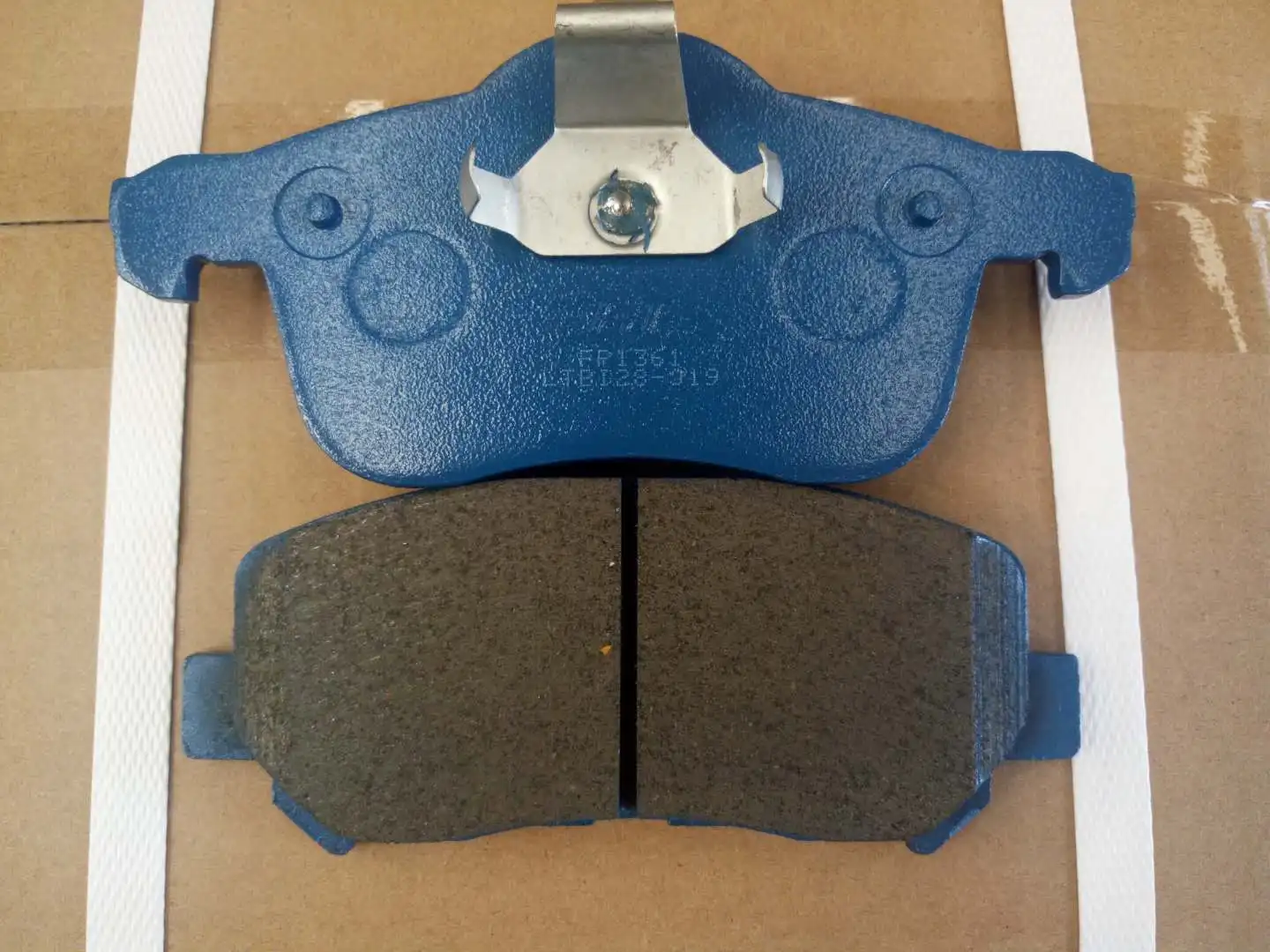 Chinese factory Automotive spare parts ISO9001/TS16949 Certification D884/WVA23703/GDB3236 disc brake pad None asbestos