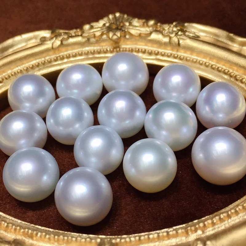 Natural rare primary color sea pearl is round flawless pearls for jewellery making