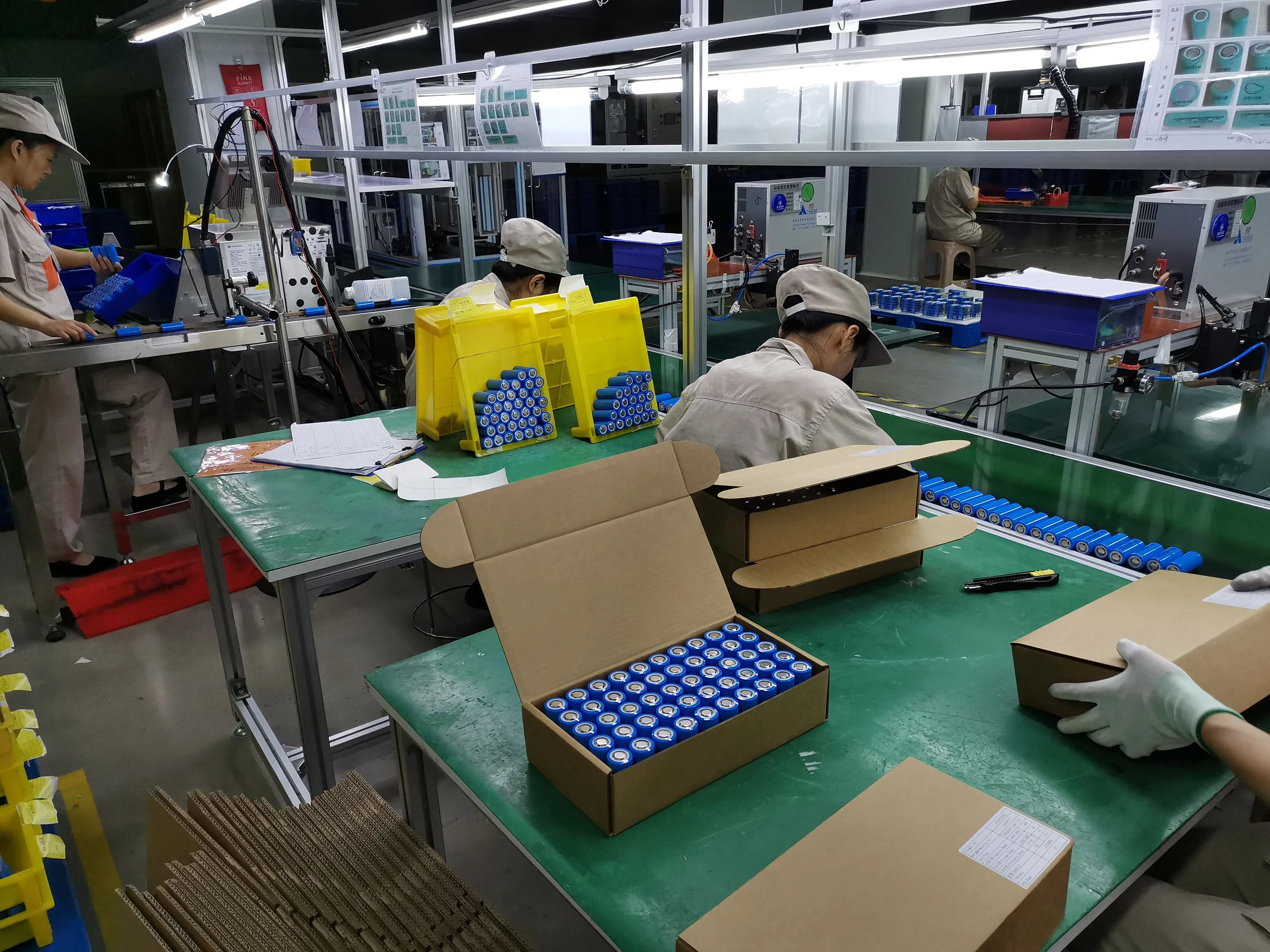 3.2 V 2000 mah Li-ion 18650 Lithium Li ion Batteries cell with long service life