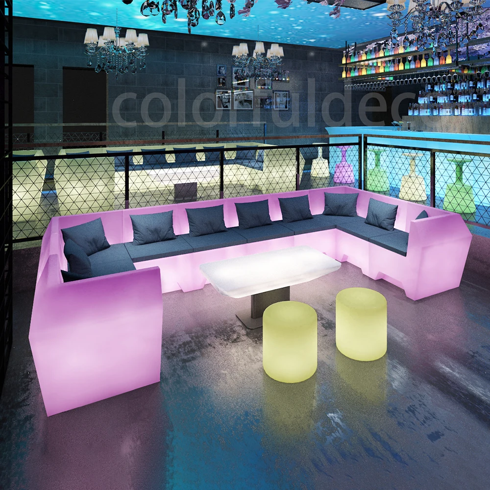 Luxurious Light Up Modular Sectional Sofa Outdoor Waterproof Cushions Couch Set Rechargeable Rgb Bar Furniture For Dinner Boat