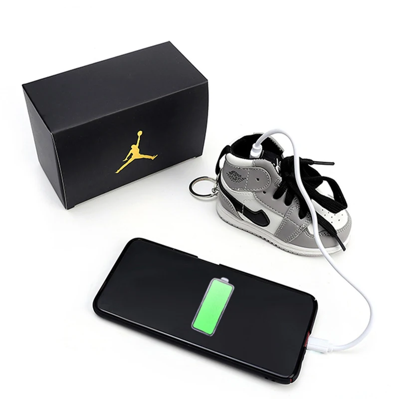 OEM Customized LOGO high capacity portable Bag pendant 8000mah name brand mini luxury Shoe shape Power Banks charger