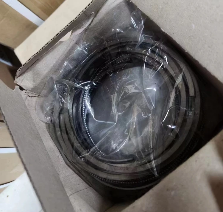 Doosan P126TI Generator Piston 401004-00229 De12tis De12 D2366 DX300LC Develon Bo Bcat Doosan Hyundai Piston Ring Kit Excavator