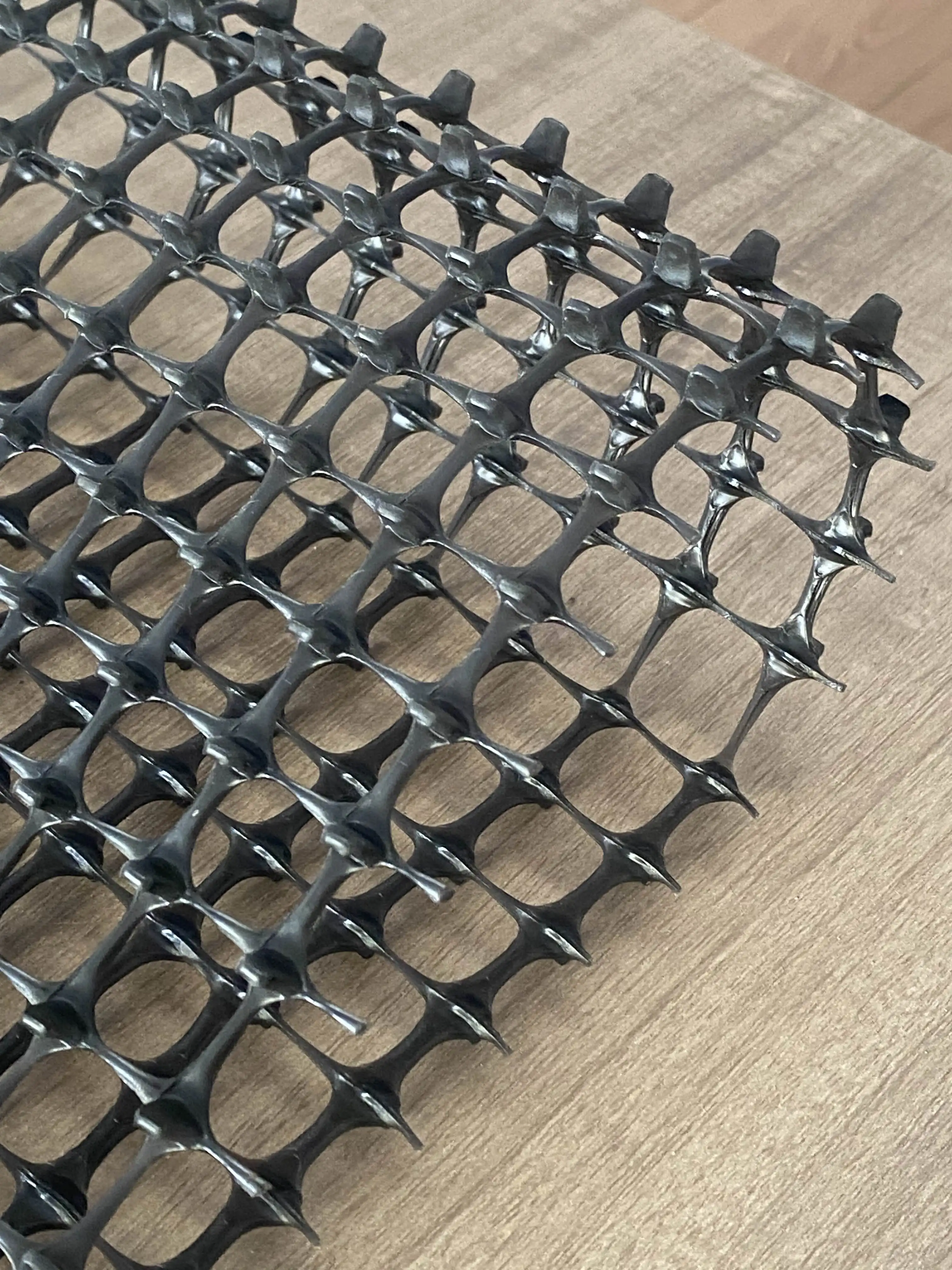 High Quality Wholesale Load Support System Geocell Earthwork Products Durable HDPE/PP Biaxial Geogrid Industrial Design