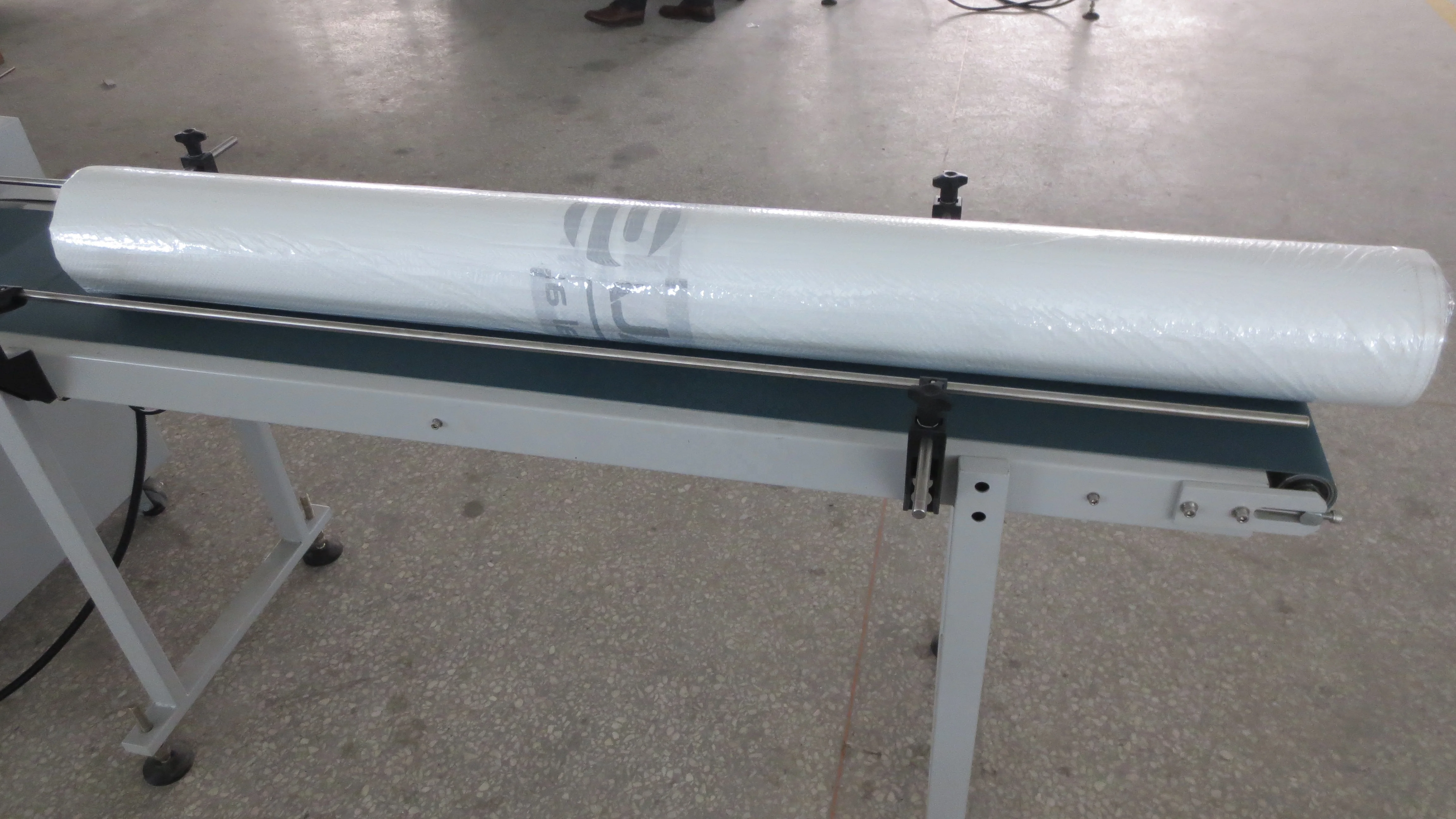 Factory Sale Automatic Shrink Wrap Machine Heat Sealer Shrink Film Machine