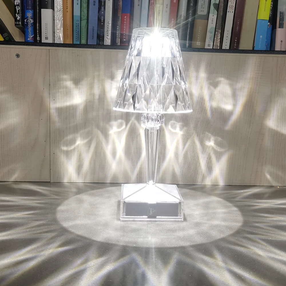 New Design Clear Creative Table Night Light Portable Touch Crystal Diamonds Rechargeable Table Lamp Reflected Light Bedside Lamp