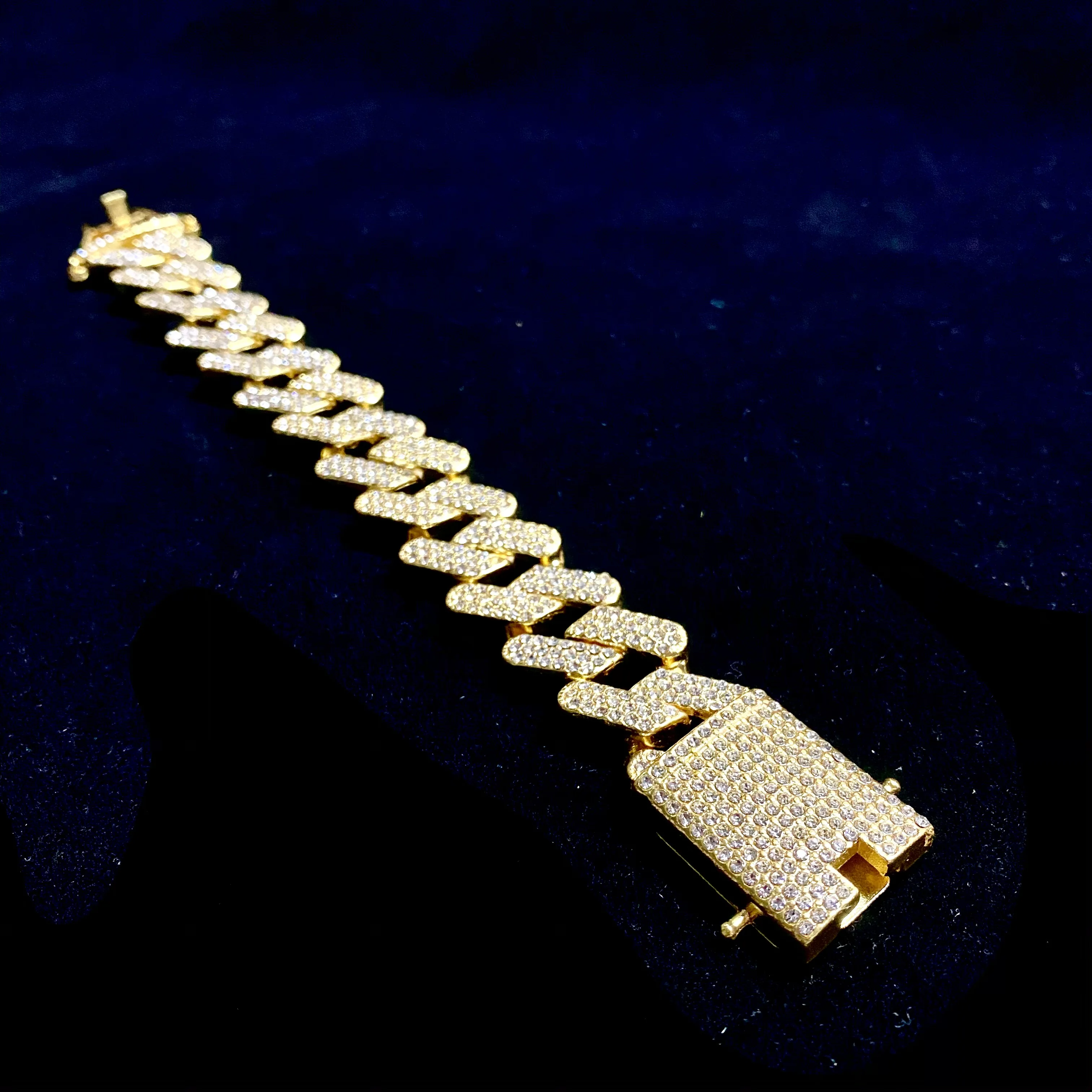 Width 20mm 3 Layer Diamond Factory Price In Stock Galvanized Chain Link Fence Silver Cuban Link Miami Cuban Chain 14K Real Gold Chain