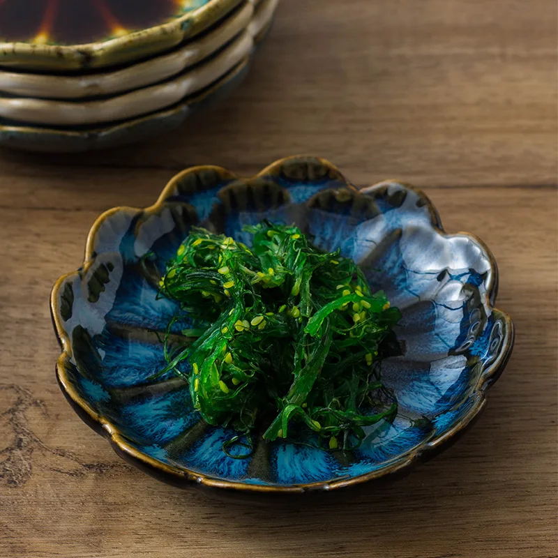 The Latest Design Flower Shape Tray Candy Snack Serving Dishes Plate Ceramic Seasoning Soy Sauce Dish For Home